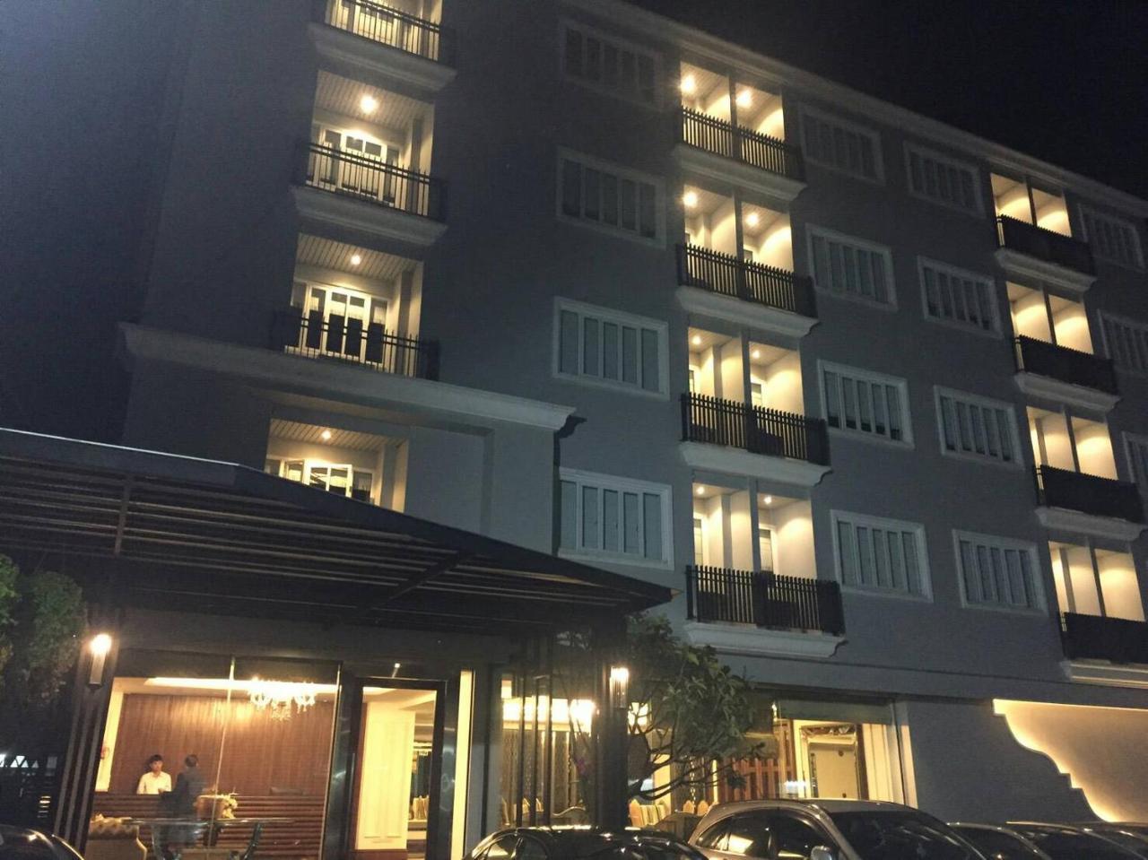 Methavalai Residence Hotel Bangkok Exterior foto