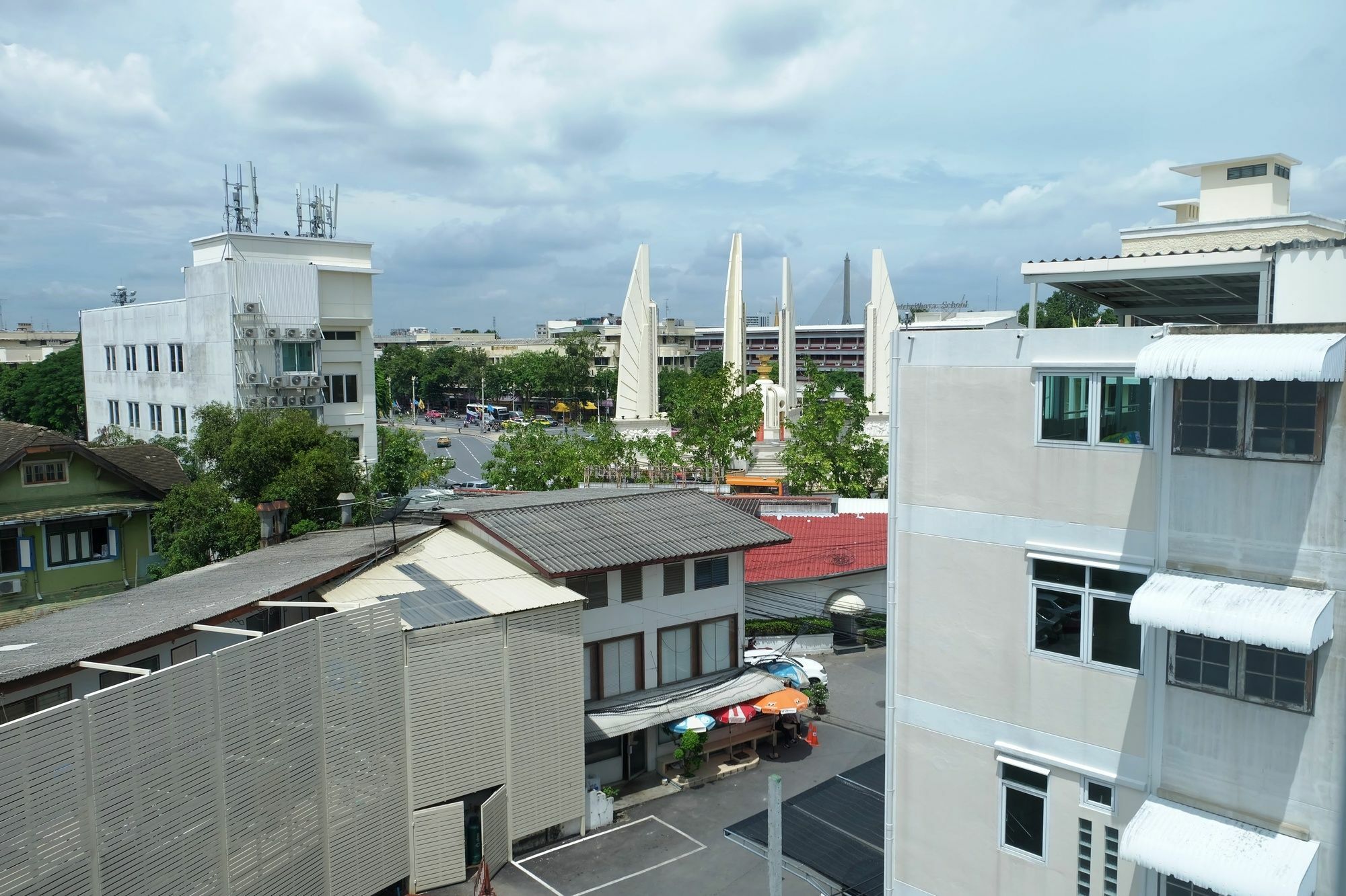 Methavalai Residence Hotel Bangkok Exterior foto